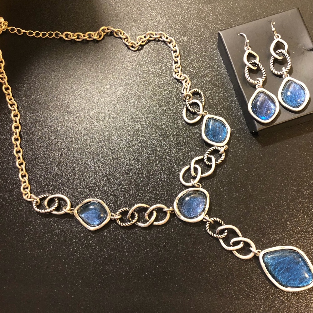 Avon necklace and earrings. Adjustable length.